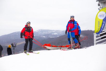 Pokazy ratownictwa narciarskiego w wykonaniu Grupy Beskidzkiej GOPR