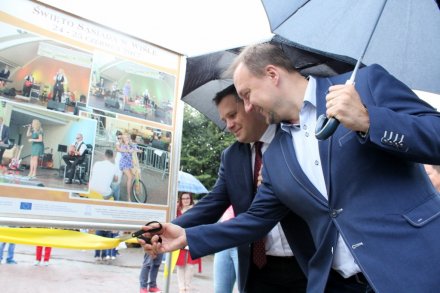 Otwarcie wystawy plenerowej przez burmistrzów Wisły i Jabłonkowa
