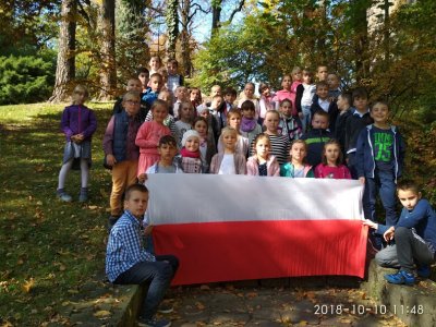 Na Wzgórzu Zamkowym z flagą Polski