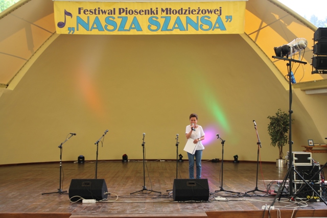Prowadząca Festiwal Maria Bujok