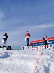 Kamila Haratyk i Olga Cieślar na podium zawodów