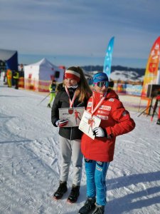 Kamila Haratyk i Olga Cieślar z dyplomem zawodów