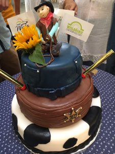 Tort urodzinowy ufundowany przez Cukiernię "U Janeczki"