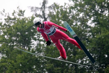 Piotr Żyła w locie