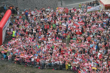 Kibice na skoczni w Malince