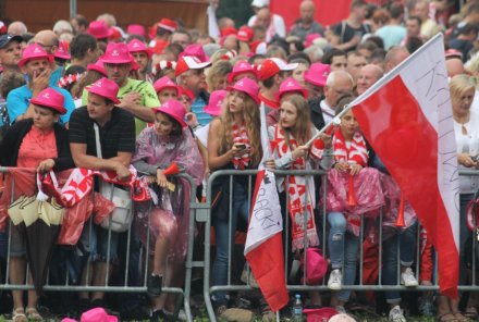 Kibice na skoczni w Malince