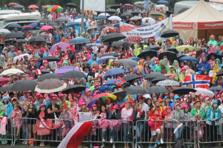 Kibice na skoczni w Malince