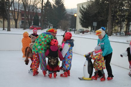 Uczestnicy Balu Przebierańców