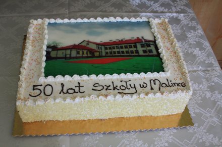 Tort na 50 lat szkoły