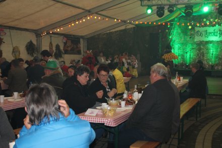 Uczestnicy imprezy "Od Tyrolu po Beskidy"