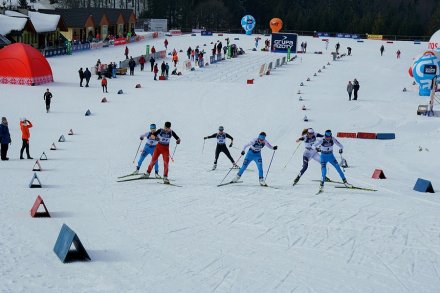 Zawodnicy na trasie sprintu - fot. PZN