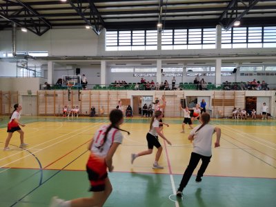 Mistrzostwa Wisły - piłka ręczna dziewcząt - igrzyska dzieci