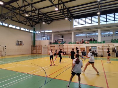 Mistrzostwa Wisły - piłka ręczna dziewcząt - igrzyska dzieci