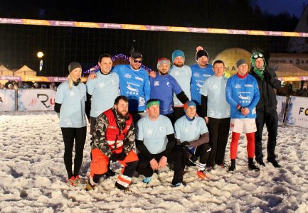 Pamiątkowe zdjęcie z meczu pokazowego