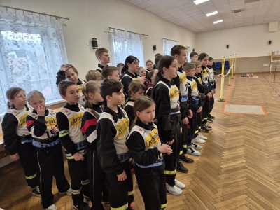 I Halowe Zawody Młodzieżowych Drużyn Pożarniczych