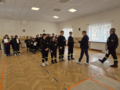 I Halowe Zawody Młodzieżowych Drużyn Pożarniczych