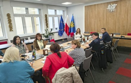 Spotkanie dotyczące bezpieczeństwa w wiślańskich placówkach oświatowych