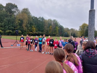Wicemistrzostwo Województwa Śląskiego dla sztafety dziewcząt ze Szkoły Podstawowej nr 1 w Wiśle
