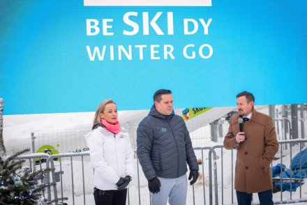 Adam Małysz w trakcie wystąpienia