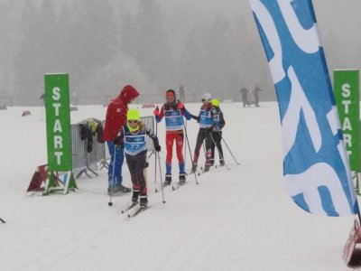 Zawodnicy startują do biegu