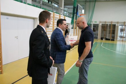 Wręczenie pucharów i upominków