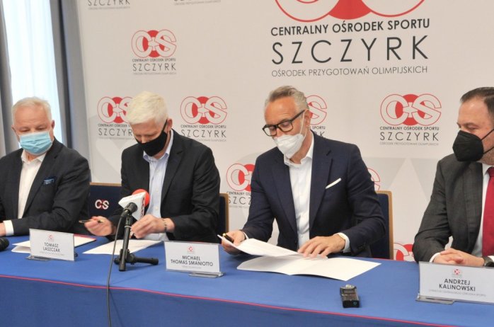 Uroczyste podpisanie umowy na budowę systemu naśnieżania na trasach Kubalonki