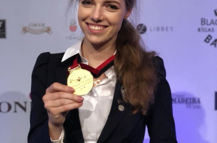 Agnieszka Cieślar z medalem