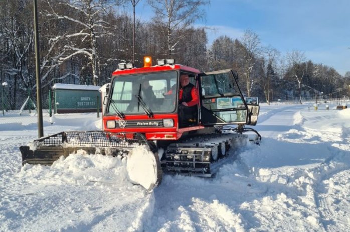 Zdjęcie pracującego ratraka