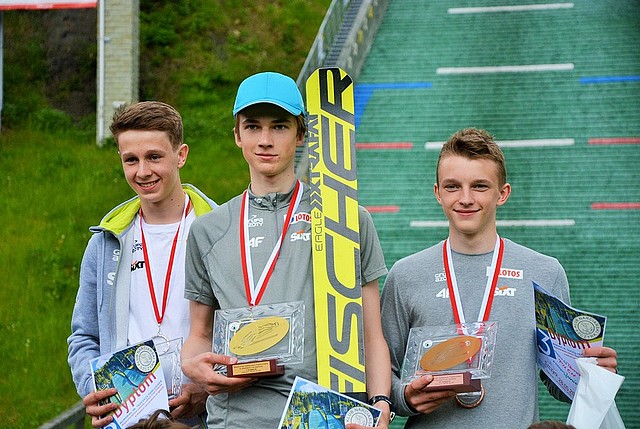 Paweł Wąsek i Tomasz Pilch na podium