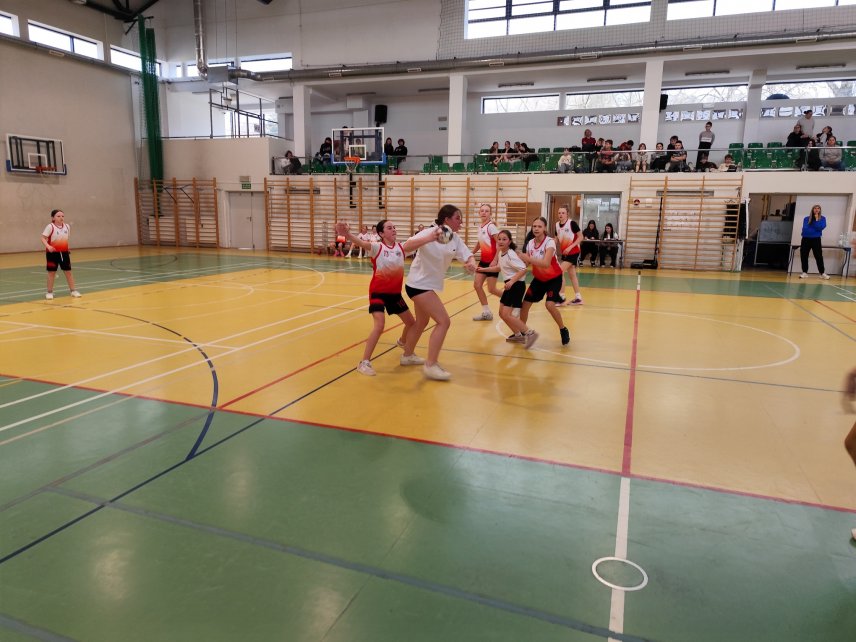 Mistrzostwa Wisły - piłka ręczna dziewcząt - igrzyska dzieci