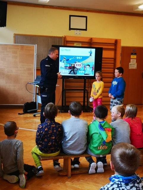 Policjant w grupie młodszej