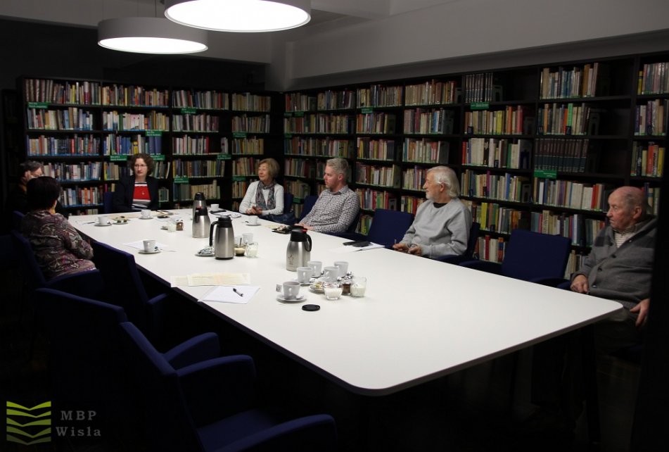 Grupa dyskusyjna w bibliotece